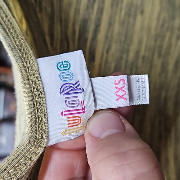 LulaRoe, Sz XXS Top, Blouse, Shirt, Yellow, Gray, Short Sleeve, Tee - Picture 6 of 7